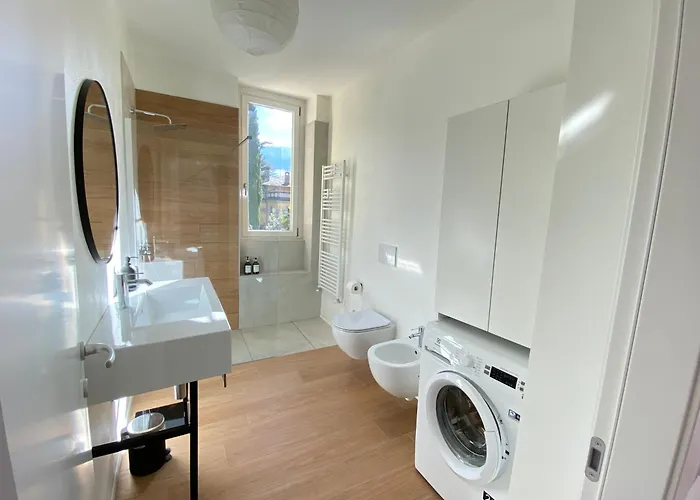 公寓 Casa Al Lago: Incantevole Con