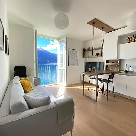 Casa Al Lago: Incantevole Con * Bellano